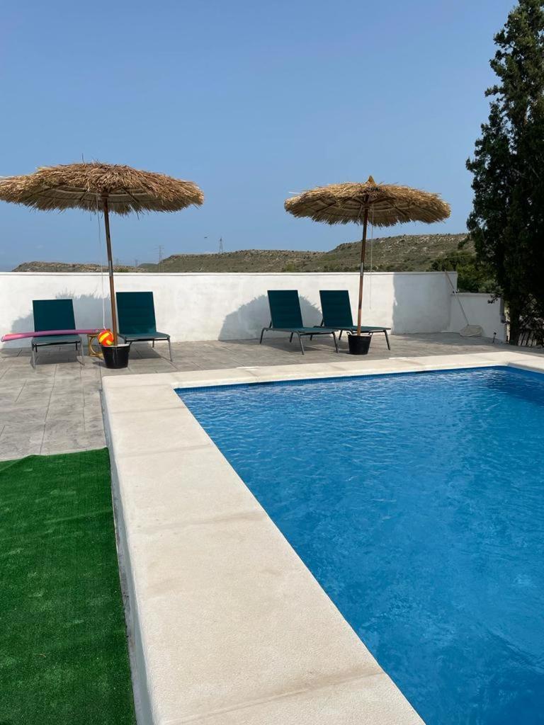 Casa Rural Con Piscina Climatizada Y Barbacoa A 10 Km De Alicante Y Playas, 3000 M2 De Terreno Елче Екстериор снимка