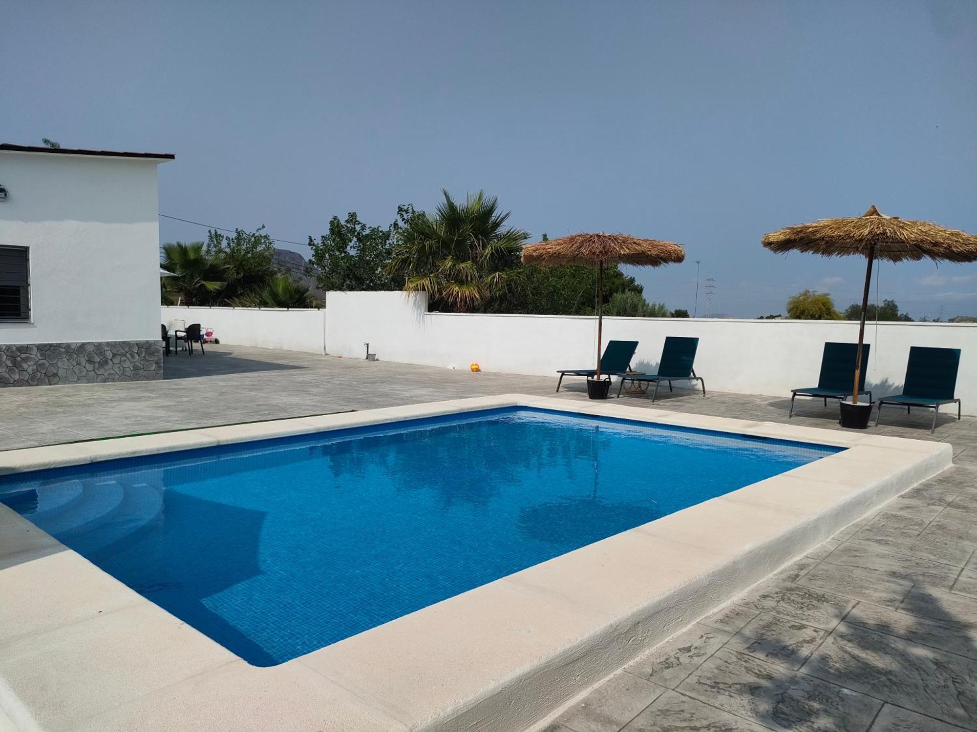 Casa Rural Con Piscina Climatizada Y Barbacoa A 10 Km De Alicante Y Playas, 3000 M2 De Terreno Елче Екстериор снимка
